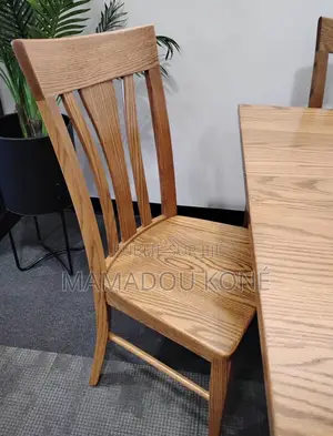 Table À Manger en Bois Massif Confort Et (4) Chaises