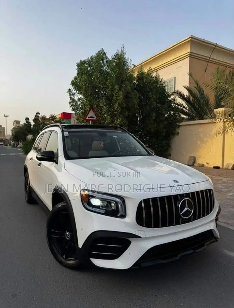 Nouveau Mercedes-Benz GLB-Class 2025 Blanc cassé