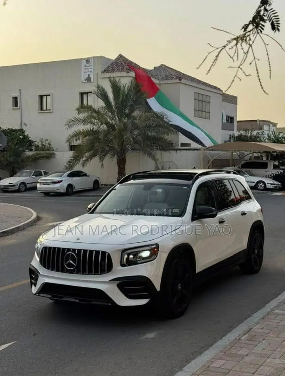 Nouveau Mercedes-Benz GLB-Class 2025 Blanc cassé