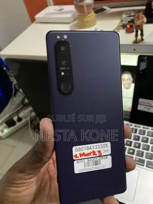 Nouveau Sony Xperia 1 128 GB Violet