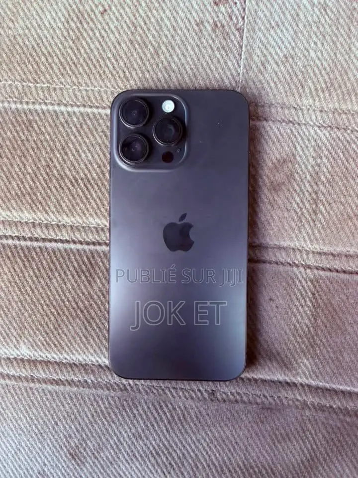 Nouveau Apple iPhone 15 Pro Max 256 GB Noir