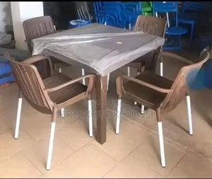 Table À Manger