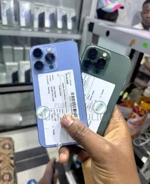 Nouveau Apple iPhone 13 128 GB Autre