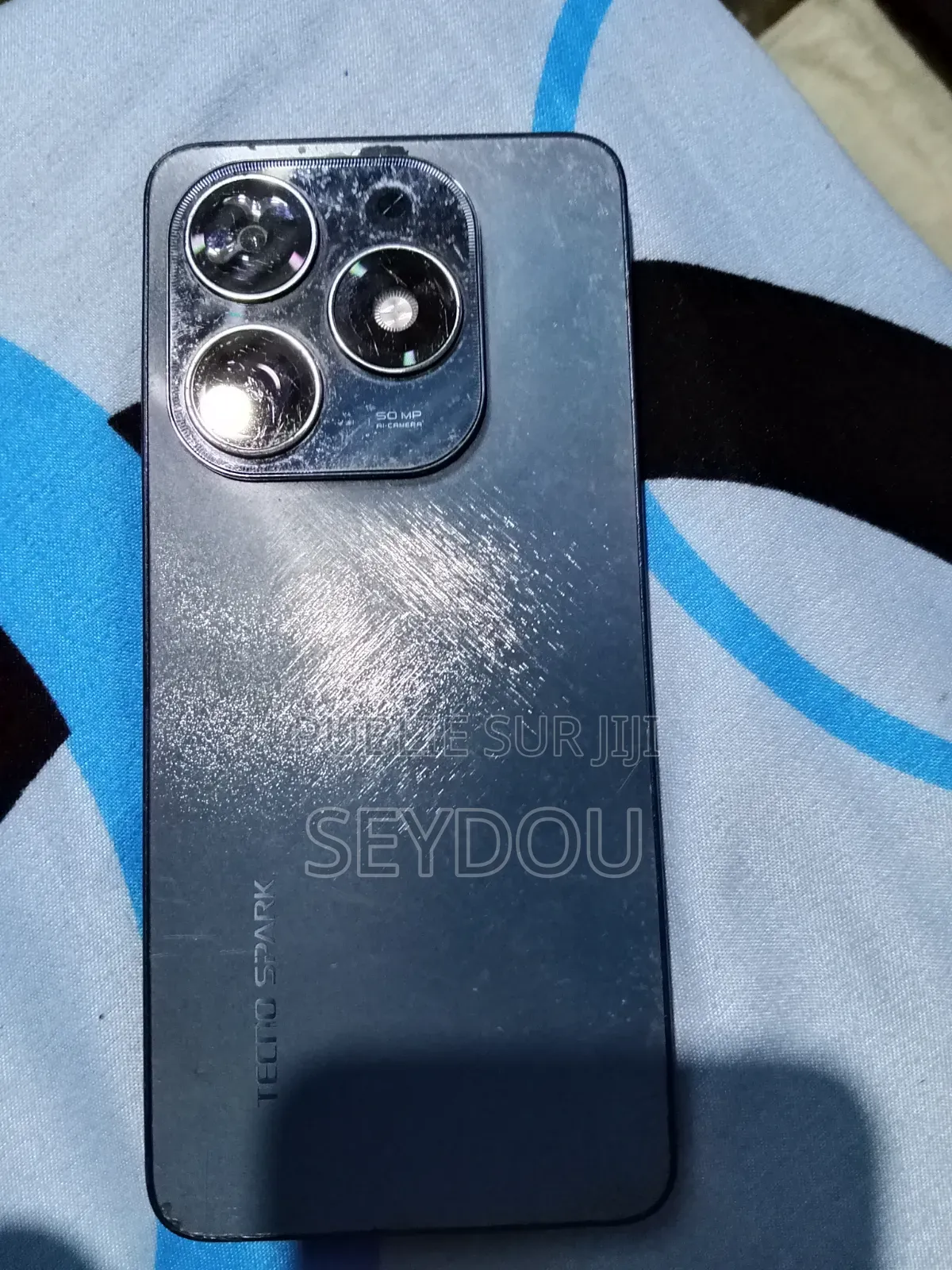 Tecno Spark 20 128 GB Gris