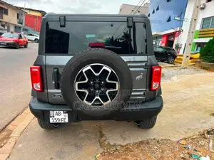 Ford Bronco 2.3 AWD 5 doors 2022 Gris