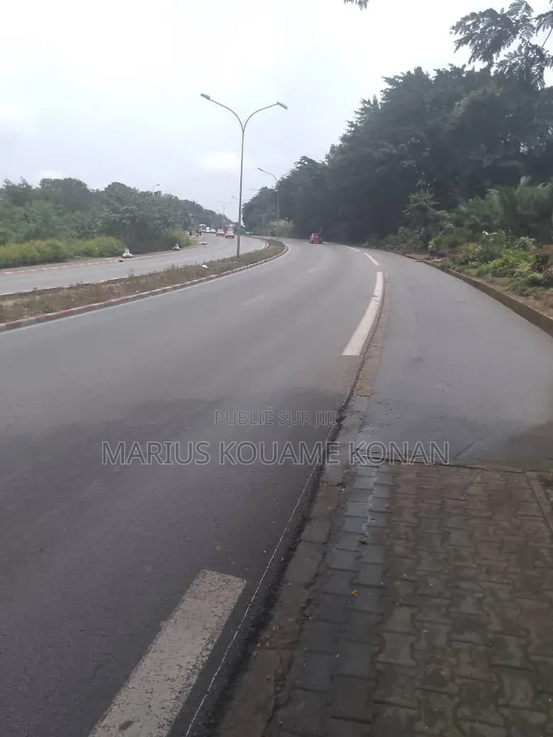 Des Terrains De 500 M2 À Vendre À Yamoussoukro