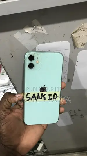 Apple iPhone 11 64 GB Vert