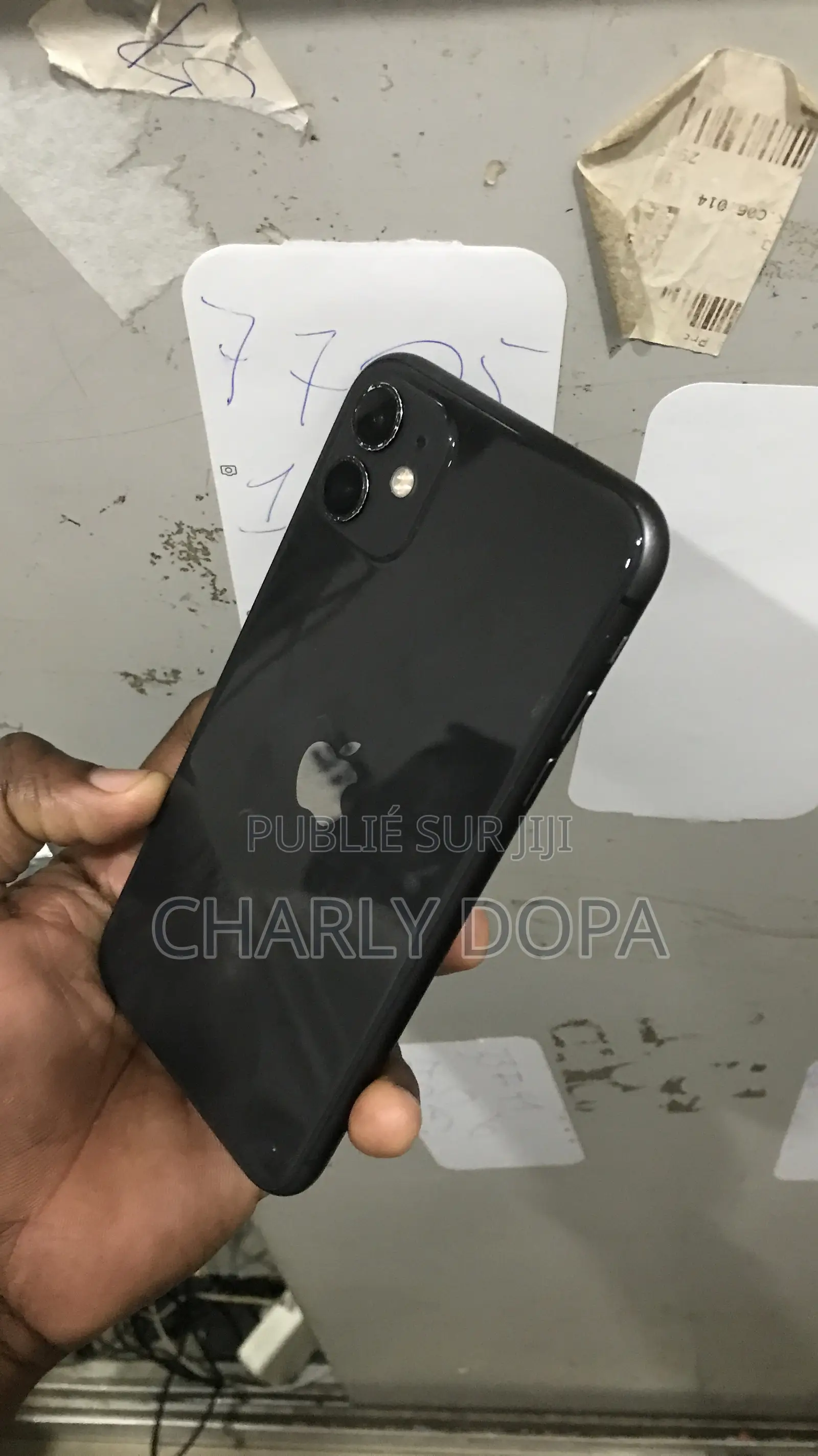 Apple iPhone 11 64 GB Noir