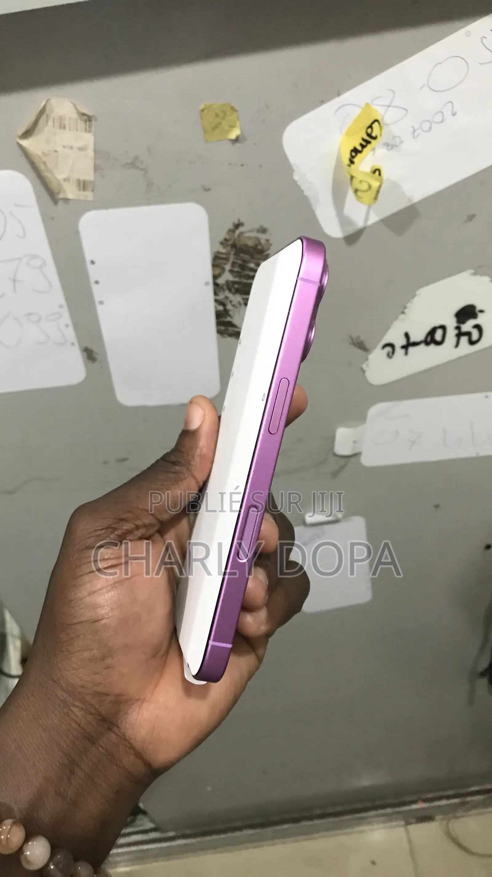 Apple iPhone 16 128 GB Rose