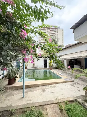 3chbre Villa dans Beraka Corporation, Marcory à Vendre