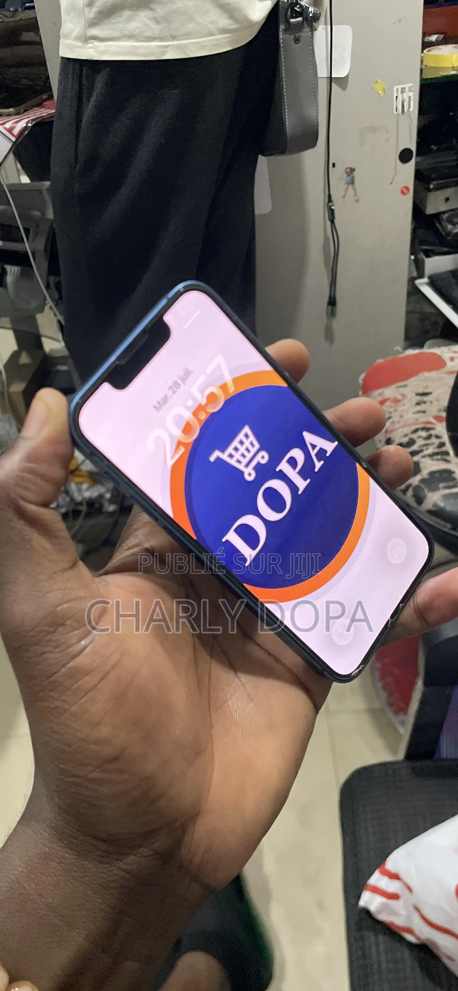 Apple iPhone 11 128 GB Bleu