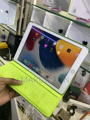 Apple iPad (2025) 32 GB Blanc