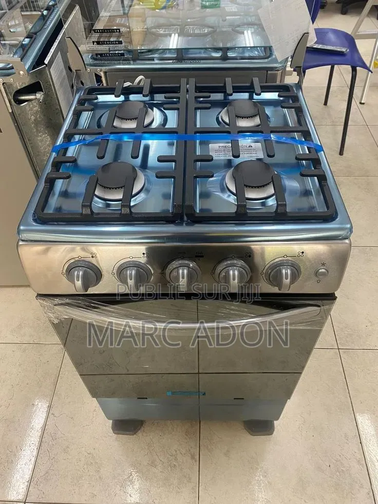 Cuisinière À Gaz 4 Feux Avec Four – Neuve