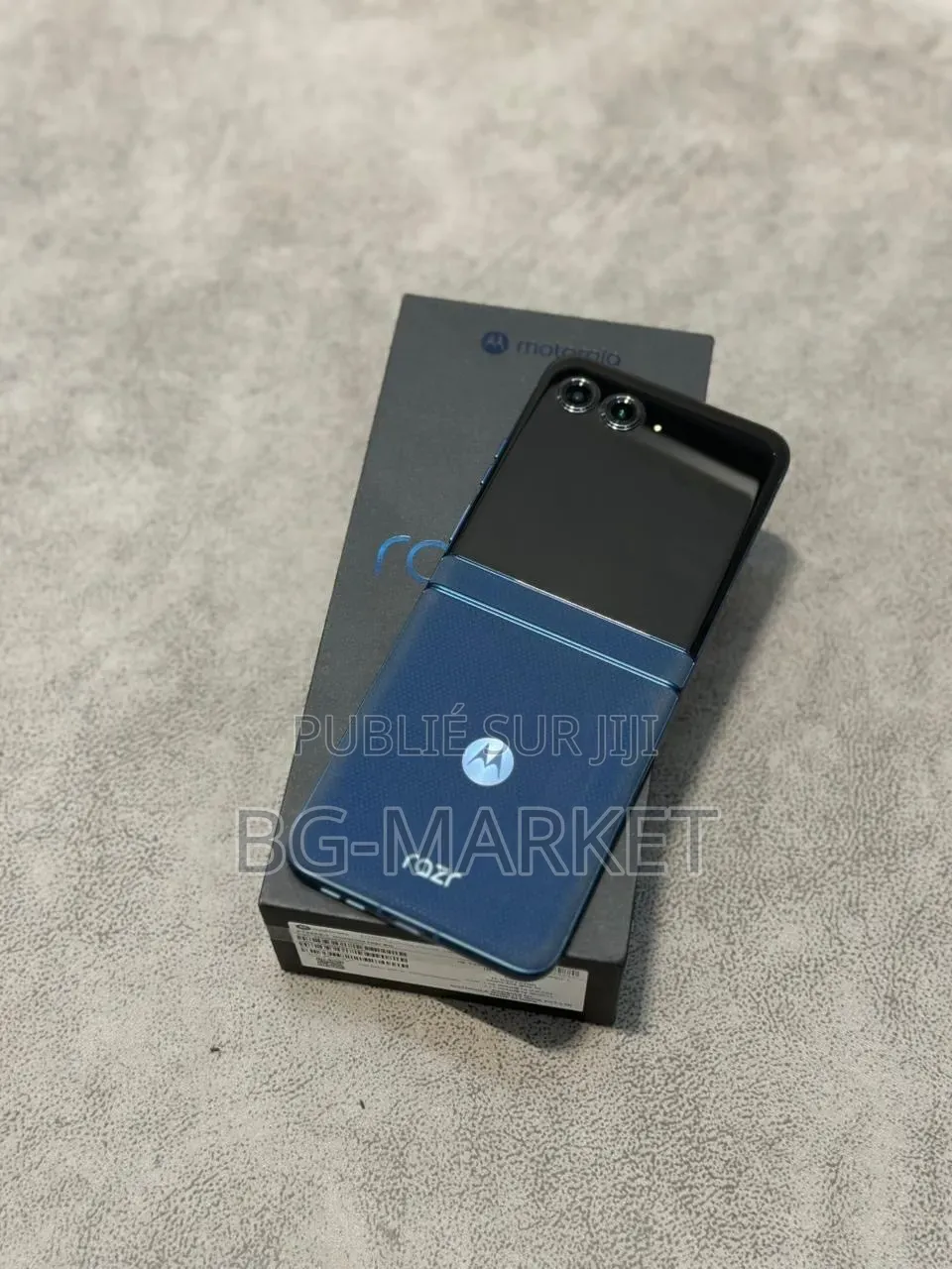 Nouveau Motorola Razr 60 256 GB Bleu