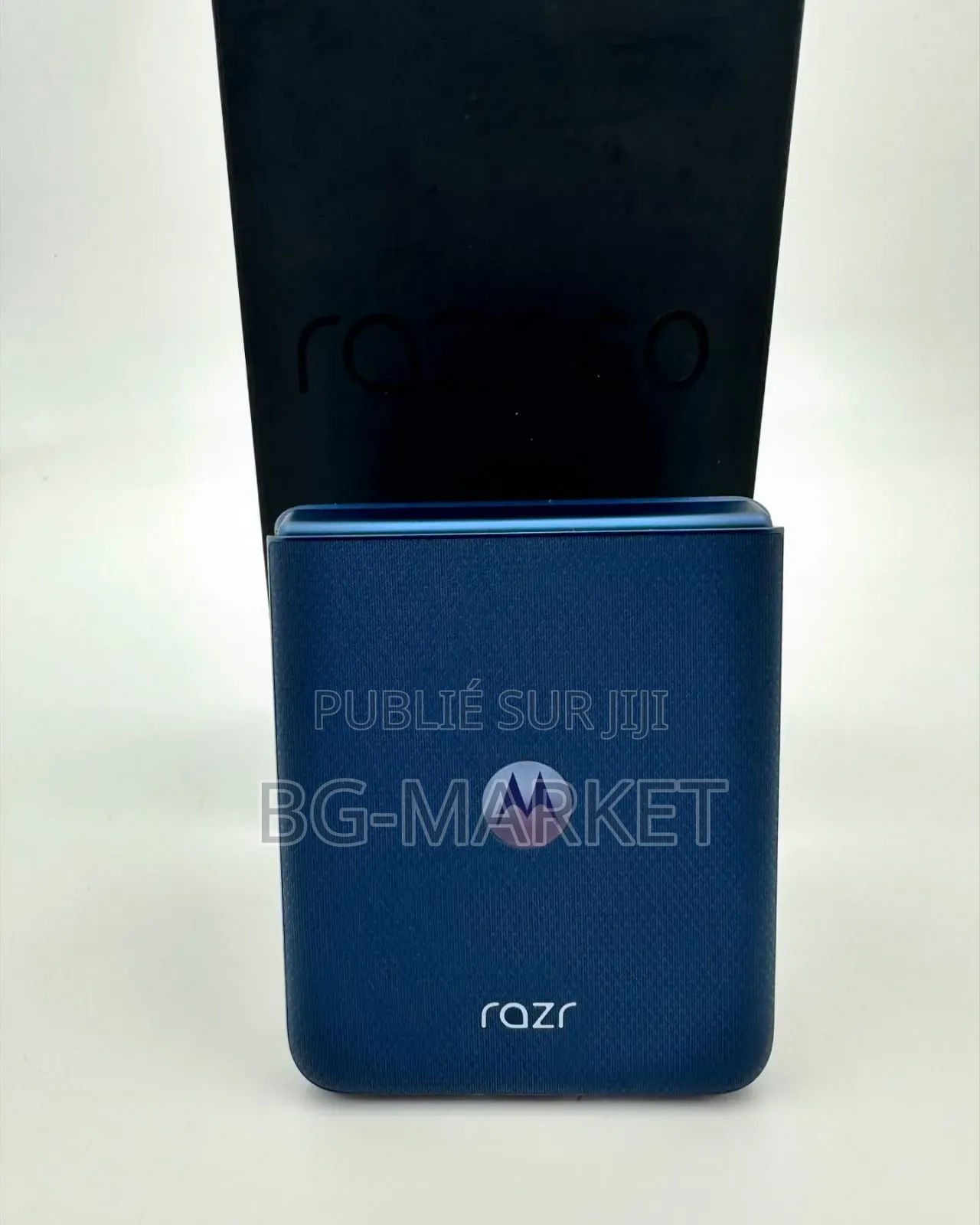 Nouveau Motorola Razr 60 256 GB Bleu