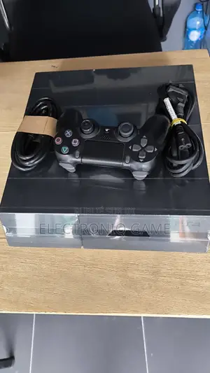 PlayStation 4 Fat