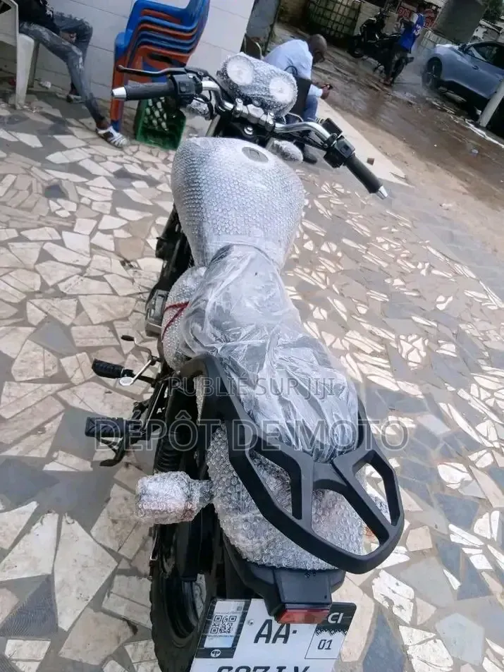 Nouveau Apsonic AP125-30 2025 Noir