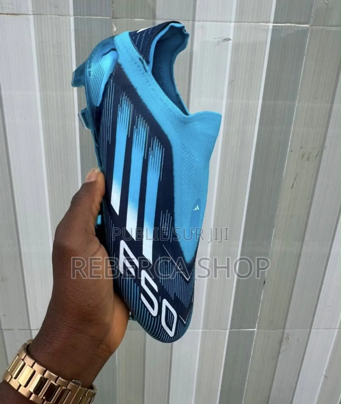Chaussures Paires De Crampons Adidas