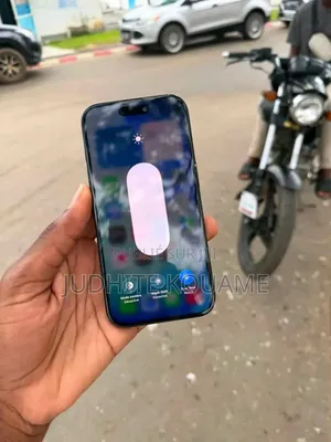 Nouveau Apple iPhone 16 128 GB Noir