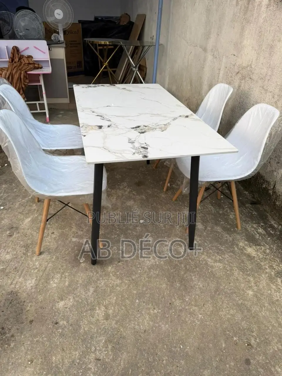 Table À Manger