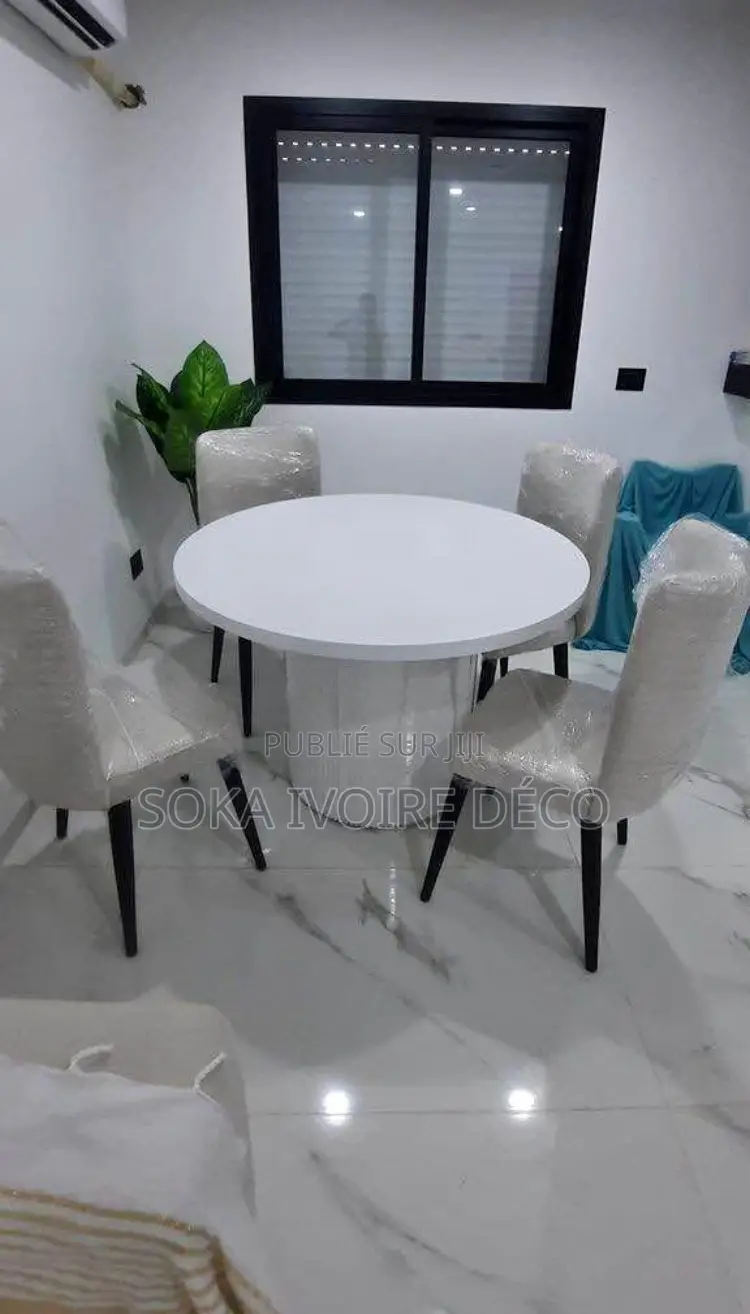 Table À Manger 4 Chaises
