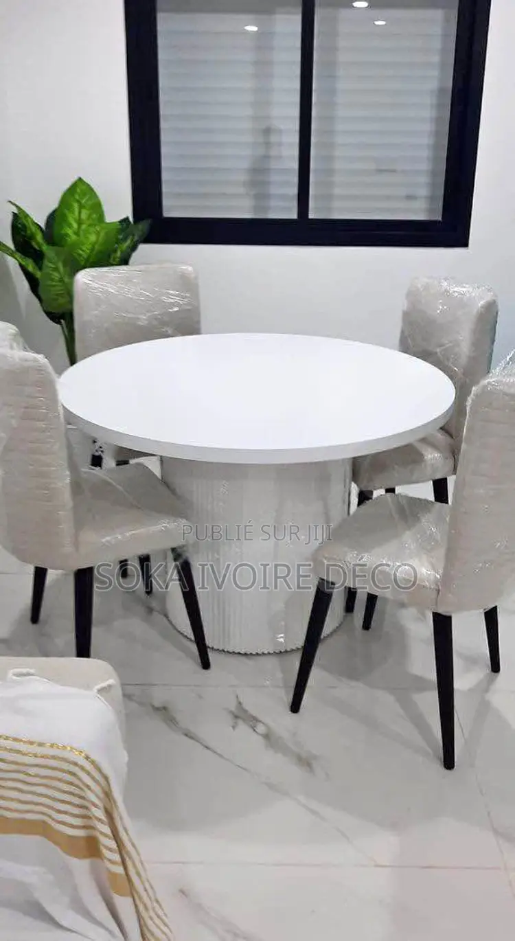 Table À Manger 4 Chaises