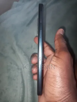 Nouveau Nokia 235 4G (2024) Bleu