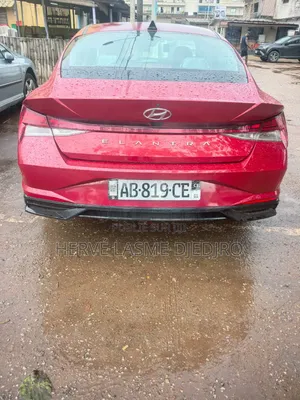 Hyundai Elantra 2022 Rouge