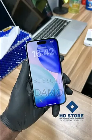 Nouveau Apple iPhone 16e 256 GB Autre
