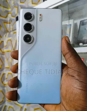 Nouveau Tecno Camon 40 Pro 4G 256 GB Bleu