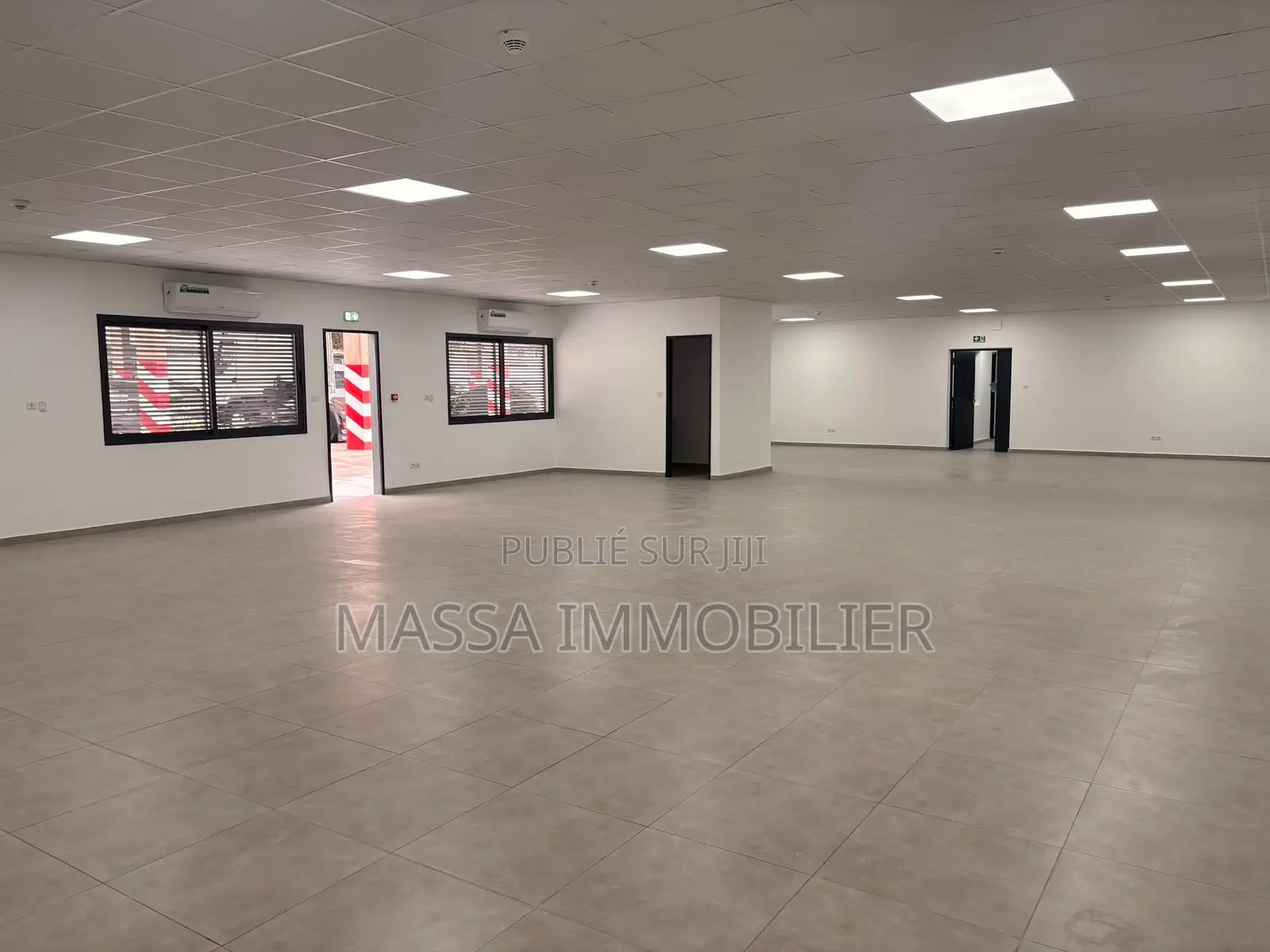 Location De Bureaux 777 M2 À MARCORY Zone 4