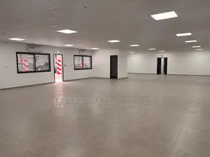 Location De Bureaux 777 M2 À MARCORY Zone 4