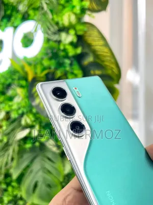 Nouveau Tecno Camon 40 256 GB Bleu