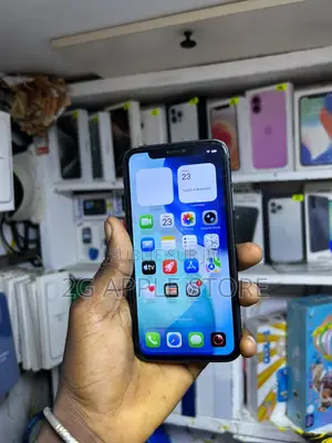 Nouveau Apple iPhone 11 64 GB Noir