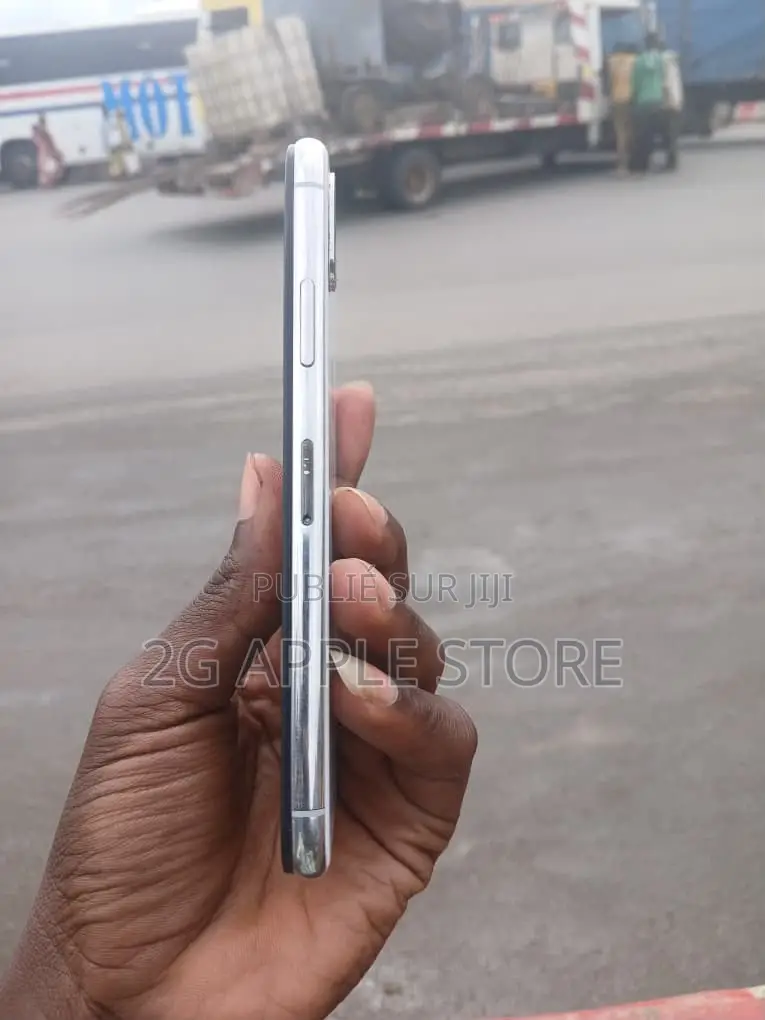 Apple iPhone X 64 GB Blanc
