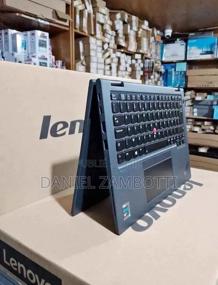 Nouveau HP EliteBook 840 G3 16GB Intel Core i5 eMMC 512GB