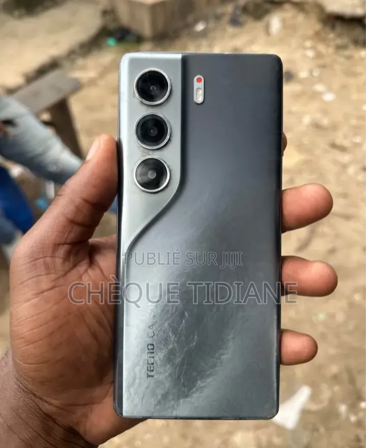 Nouveau Tecno Camon 40 256 GB Gris