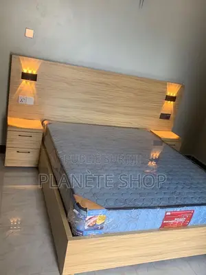 Lit Moderne en Bois