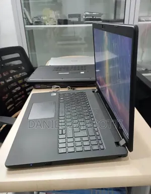 Nouveau Ordinateur de bureau HP 200 G4 16GB Intel Core i5 eMMC 512GB