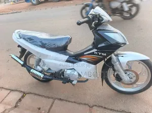 Nouveau KTM Duke 125 2025 Noir