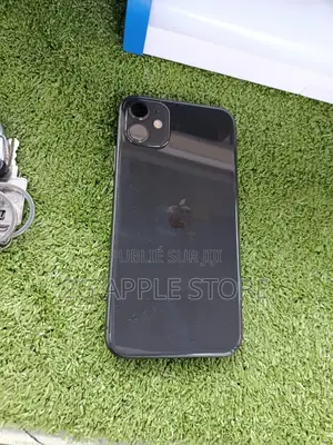 Nouveau Apple iPhone 11 64 GB Noir