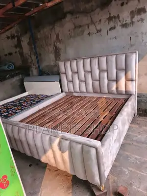 Lit Moderne en Bois