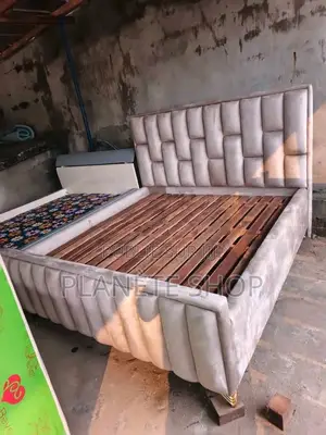 Lit Moderne en Bois