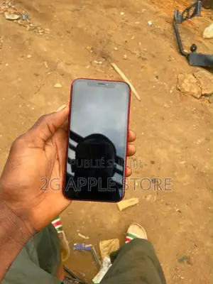 Nouveau Apple iPhone XR 64 GB Rouge