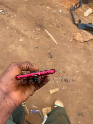 Nouveau Apple iPhone XR 64 GB Rouge