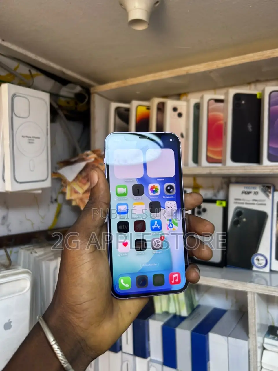 Nouveau Apple iPhone 12 64 GB Violet