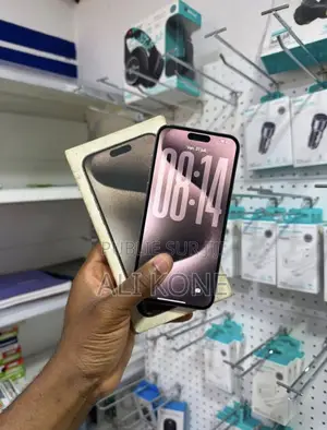 Nouveau Apple iPhone 15 Pro Max 512 GB Autre