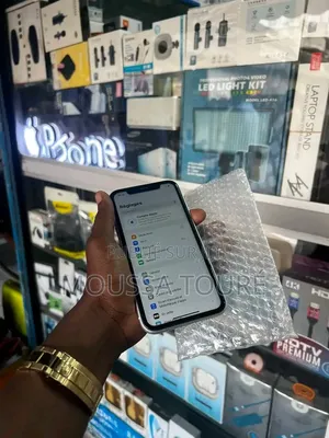 Nouveau Apple iPhone XR 128 GB Blanc