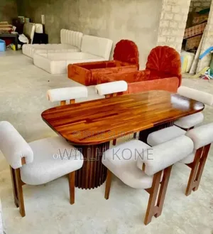 Table À Manger Et Chaises