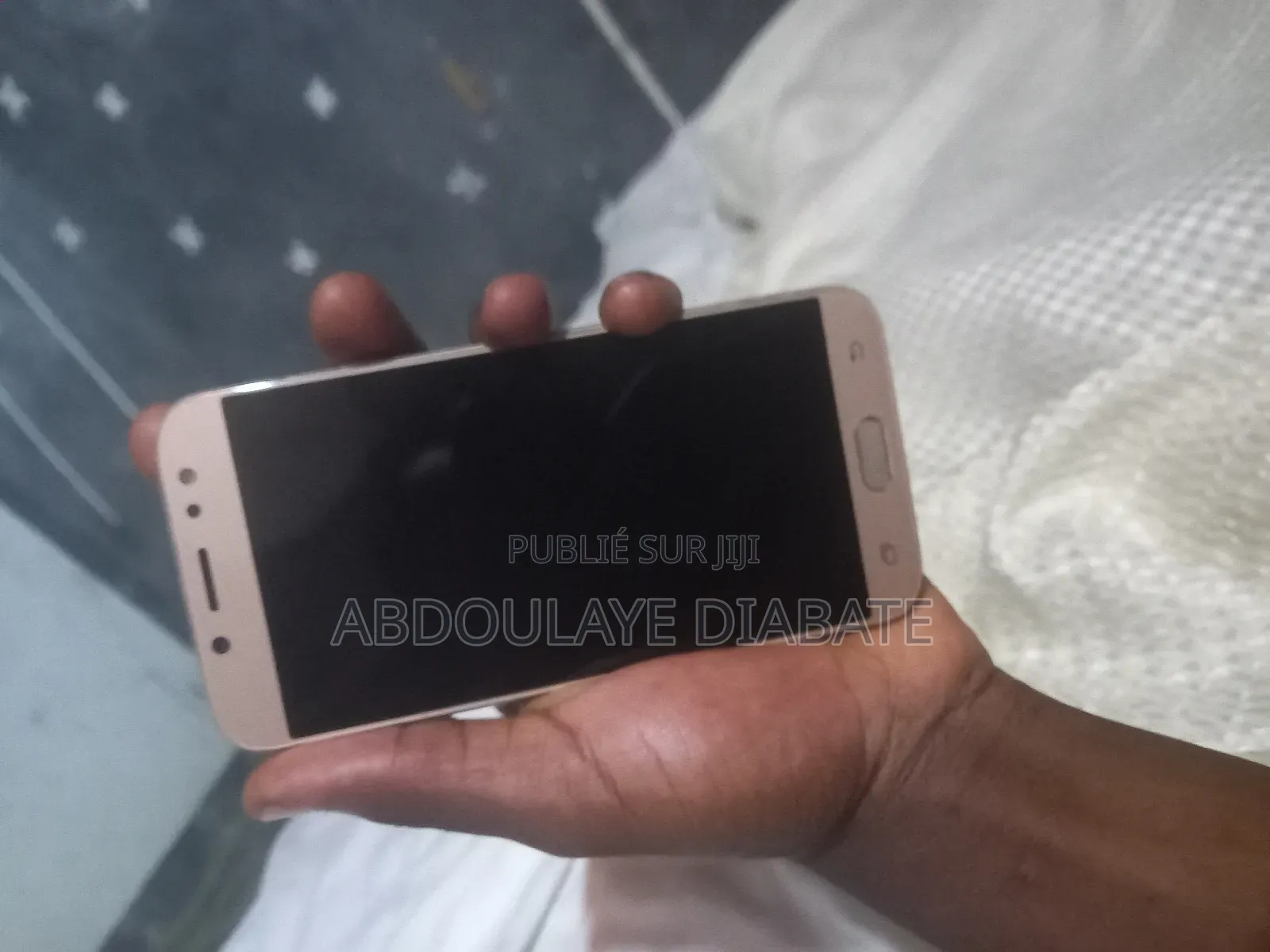 Samsung Galaxy J7 Pro 32 GB Argenté